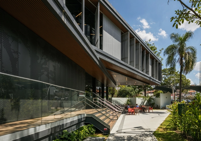 Módulo gimnasio y cafetería / DMDV arquitetos - Servicios