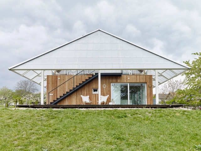 Casa invernadero / RicharDavidArchitekti - Fotografía exterior, Casas, Fachada, Puerta