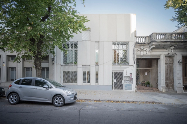 Guapa Cordon Sur Apartments / Mola Kunst + Mateo Nunes Da Rosa - Exterior Photography, House Interiors, Facade