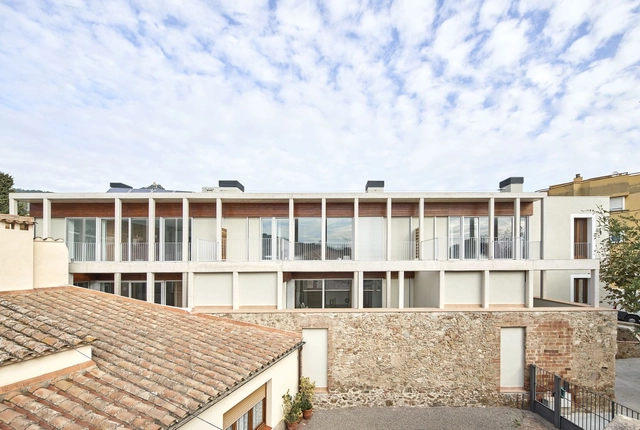 6 Casas em Cabrera de Mar / Twobo arquitectura + Luis Twose - Fotografia de Exterior, Casas, Fachada