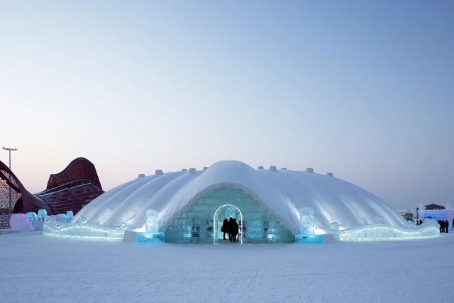Ice Restaurant, The 21st ICE& SNOW WORLD / International Ice Snow Architecture Innovation Research Center + Architecture School, Harbin Institute of Technology - Exterior Photography, Restaurant