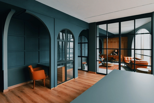 Oficina ARP / Ali Ravanpak + Babak Abnar - Interiores De Oficina