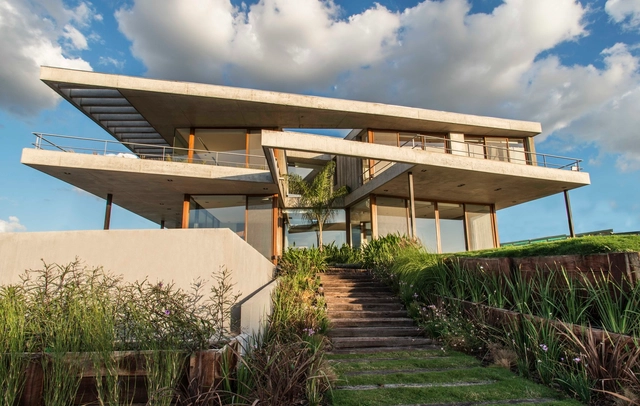 EA House / Juan Trivelloni Arquitectura - Exterior Photography, Houses, Facade