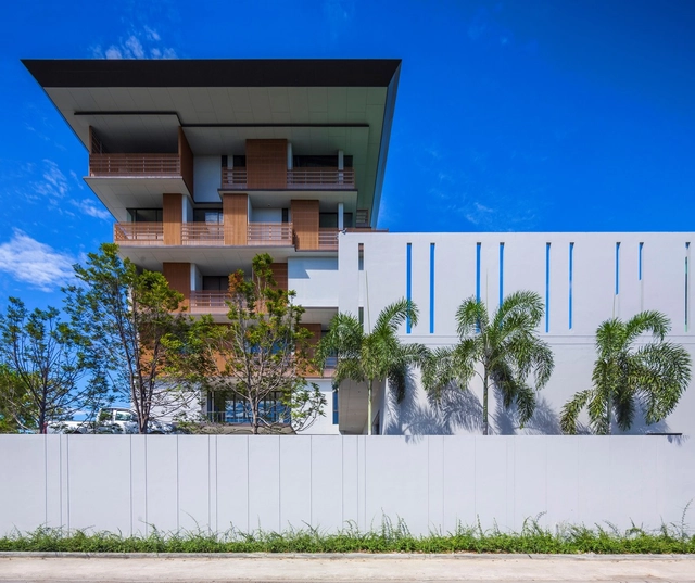 RCD工作室家宅综合体，悬臂式叠层 / Mastermind Studio - 建筑图, 办公室室内, 表皮, 阳台