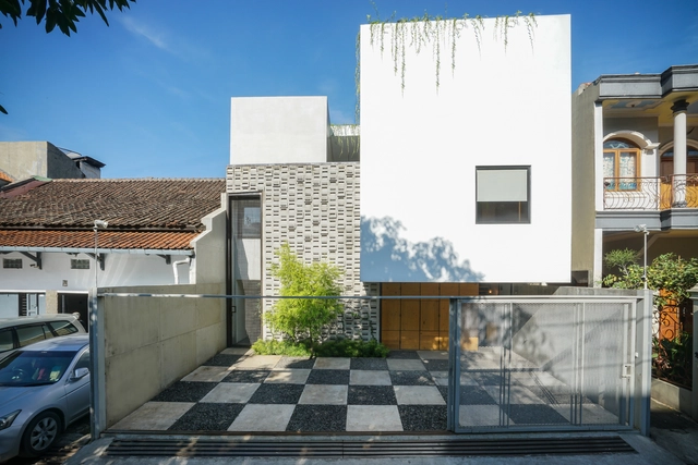 Casa a medida / Bahtera Associates - Apartamentos