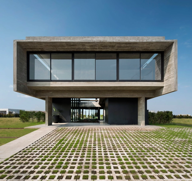 Castaños House / Ekaterina Kunzel + María Belén García Bottazzini - Exterior Photography, House Interiors, Facade