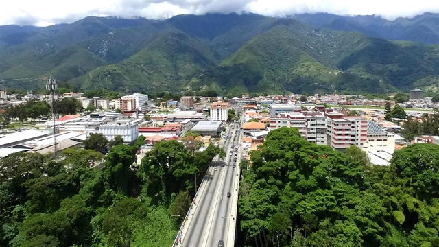 La transgresión del espacio: Cinco años de un parque cultural endógeno en Venezuela - Imagen Principal