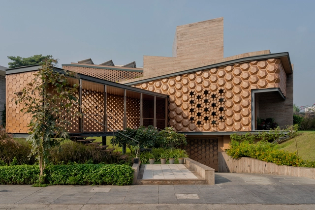 Residência HIVE / Openideas Architects - Fotografia de Exterior, Sustentabilidade, Fachada, Escada