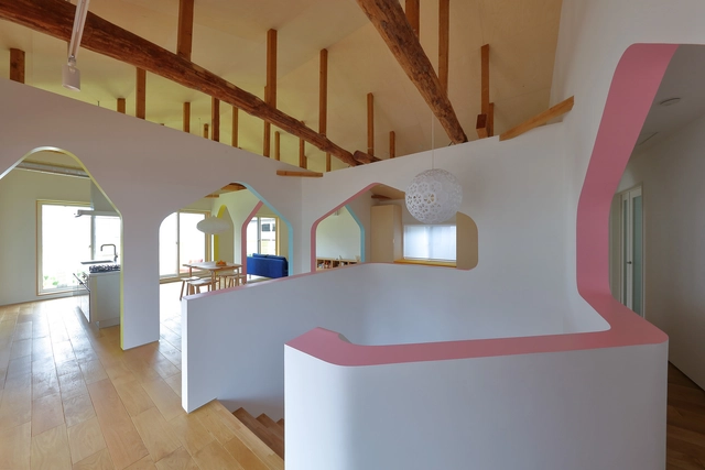House of Many Arches / 24d-studio (Fumio Hirakawa + Marina Topounova) - Interior Photography, House Interiors, Kitchen, Facade, Beam, Arch