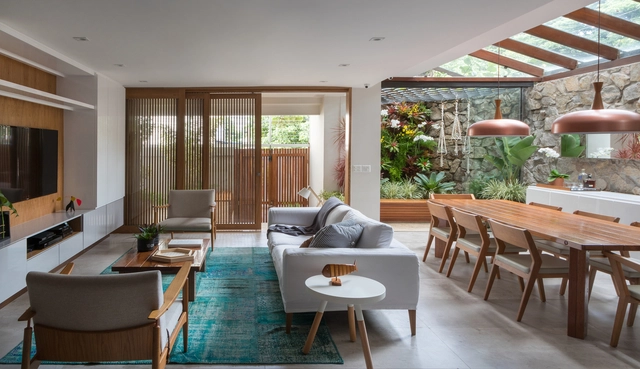 Requalificação de residência projetada por Zanine Caldas / PKB Arquitetura - Renovação, Porta, Viga, Mesa, Cadeira