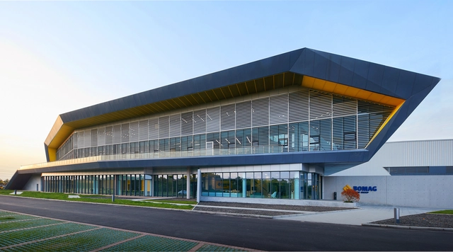 宝马格常州工厂 / VIRTUARCH 德建 - 建筑图, 办公设施, 表皮