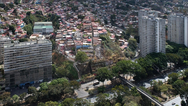 Reivindicando la épica de los barrios auto-producidos: Aproximaciones desde San Agustín del Sur, Caracas - Imagen Principal