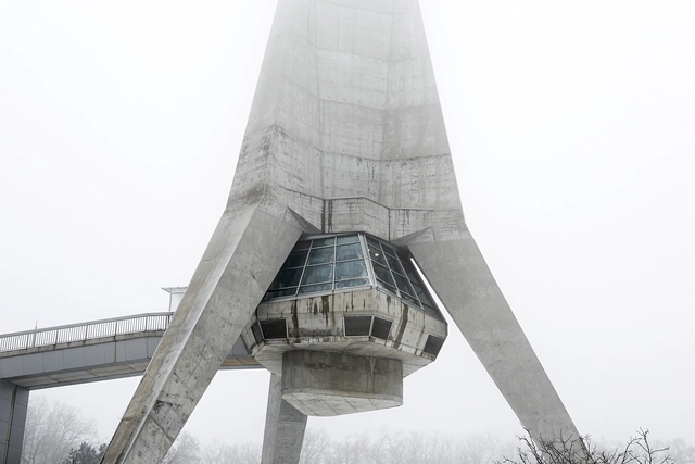 Arquitectura futurista de los 70': Fotografías de un mundo moderno con tintes de ciencia ficción - Imagen Principal