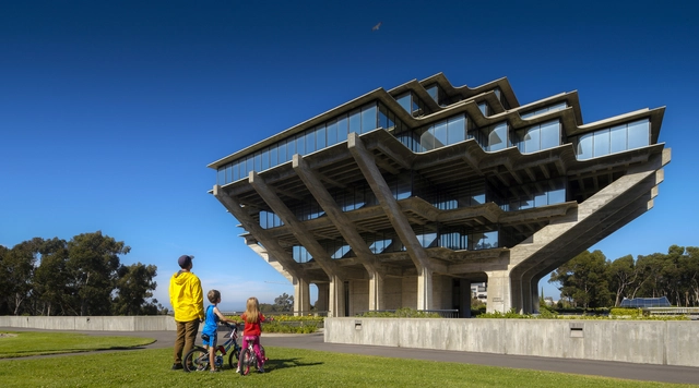 Tales from the Loop: Filmmaker Jeff Durkin Captures San Diego Architecture - Featured Image