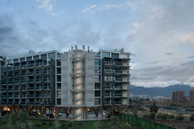 Parque Arboleda Residential Complex / Izquierdo Lehmann - Exterior Photography, Park, Facade
