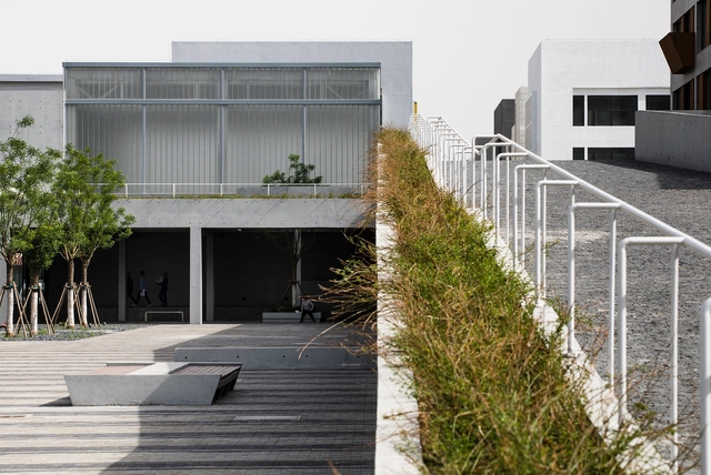沧州明珠国际服饰生态新城会客中心 / 上海严旸建筑设计工作室 - 建筑图, 混合用途建筑, 表皮