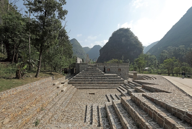 Camping Service Center in Louna / Atelier Li Xinggang - Exterior Photography, Community Center, Stairs