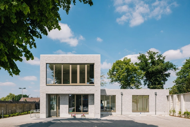 De Linde Medical Group Practice / collectief mars - Exterior Photography,  Healthcare Center, Facade, Door