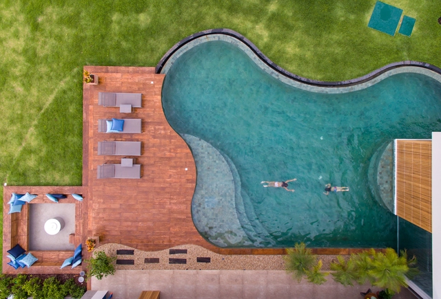 Como as piscinas evoluíram para um símbolo de status moderno - Imagem de Destaque