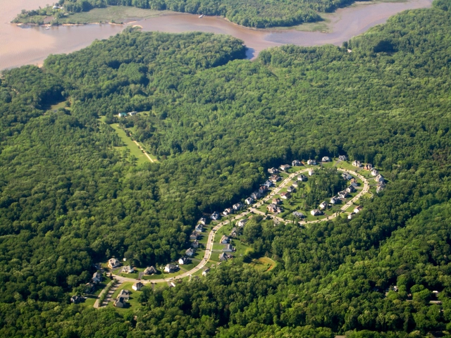 Suburban Sprawl Increases the Risk of Future Pandemics - Featured Image