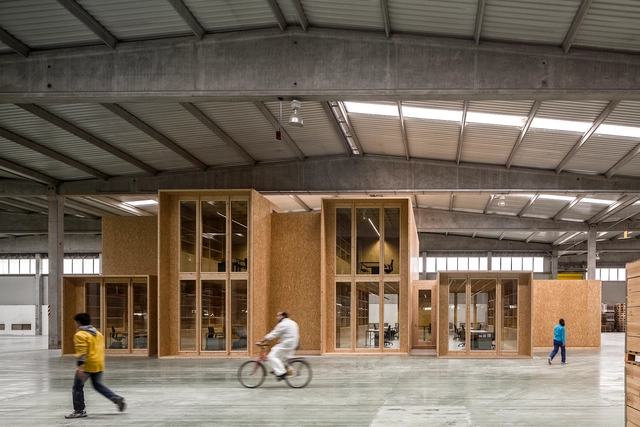 Recycling Warehouses: 25 Adaptive Reuse Projects - Featured Image