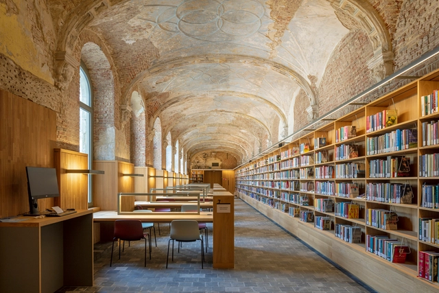 17世纪修道院，变Het Predikheren城市图书馆 / Korteknie Stuhlmacher Architecten + Callebaut Architecten + Bureau Bouwtechniek - 文化建筑室内设计