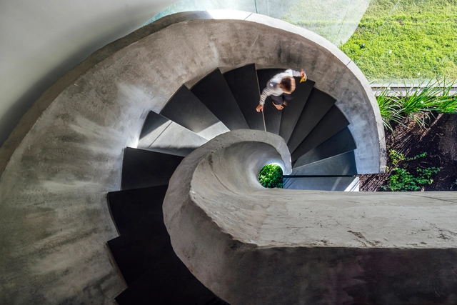 Casas brasileiras: 15 escadas que roubam a cena - Imagem de Destaque