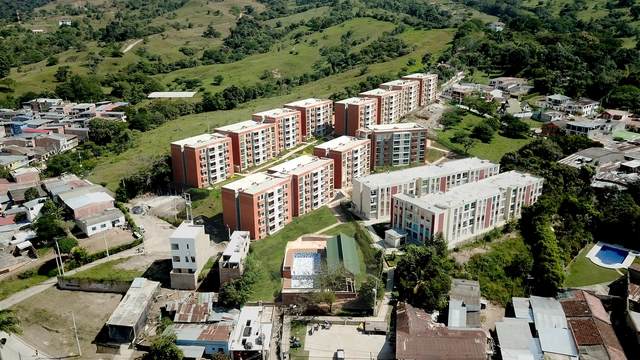 57Uno: Estrategias para el diseño de vivienda social sostenible en Colombia - Imagen Principal