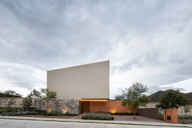 Casa entre Jardins / MEM Arquitectos - Fotografia de Exterior, Casas, Fachada
