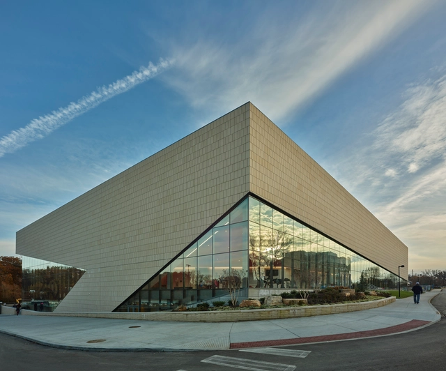 Universidad del Sur de Indiana, Screaming Eagles Arena / CannonDesign	 - Fotografía exterior, Interiores Deportivos, Fachada