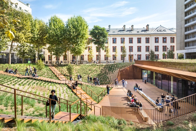 Arquitetura educacional: 26 edifícios universitários ao redor do mundo - Imagem de Destaque