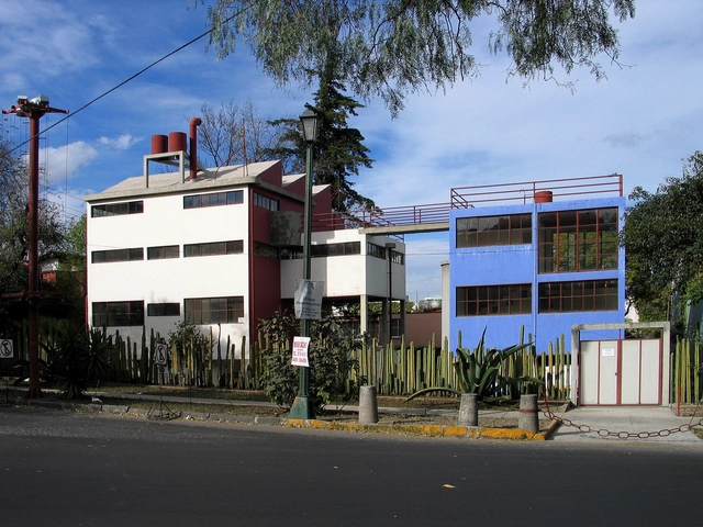 Clássicos da Arquitetura: Casas-Museu de Frida Kahlo e Diego Rivera / Juan O´Gorman - Imagem de Destaque