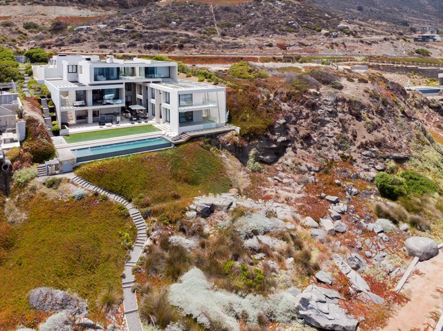Casa Viejo / Gonzalo Mardones V Arquitectos - Casas