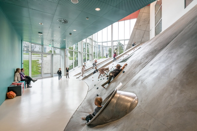 The Architecture of Social Interaction - Films & Architecture