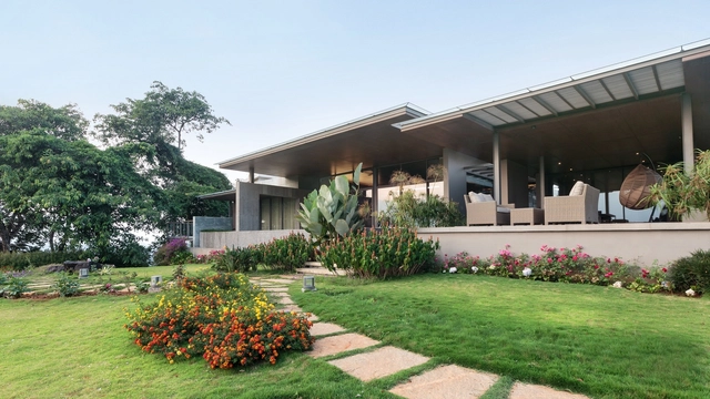Home on the Hill / Arun Nalapat Architects - Exterior Photography, House Interiors