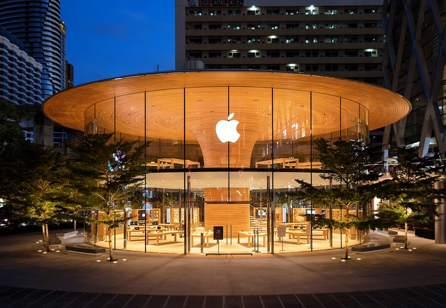 Apple Central World Bangkok / Foster + Partners - Fotografía exterior, Interiores Comerciales