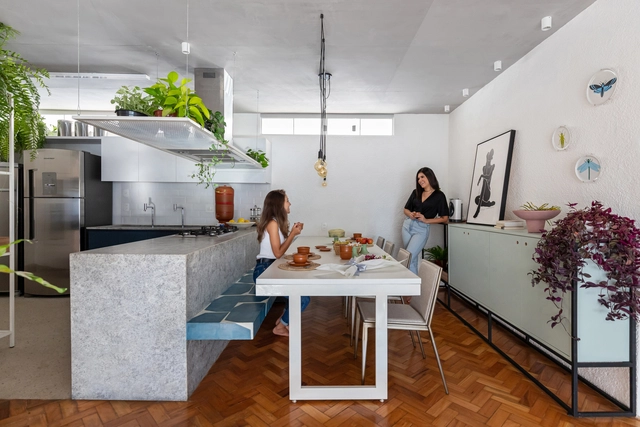 Apartamento Taquinho / Lez Arquitetura - Fotografia de Interiores, Interiores De Apartamentos, Cozinha, Mesa, Bancada
