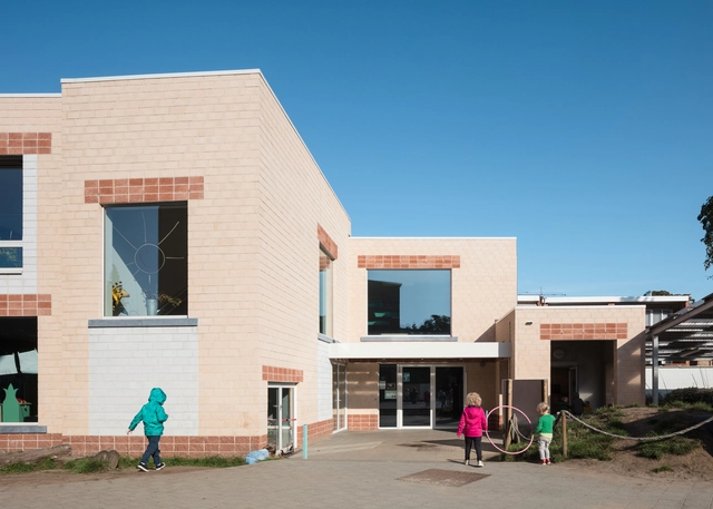 School in Edegem / Bovenbouw - Exterior Photography, Elementary & Middle School, Facade