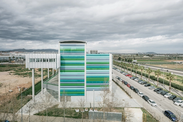 Edificio Sócrates Viladecans / PICHARCHITECTS - Fotografía exterior, Edificios, Fachada