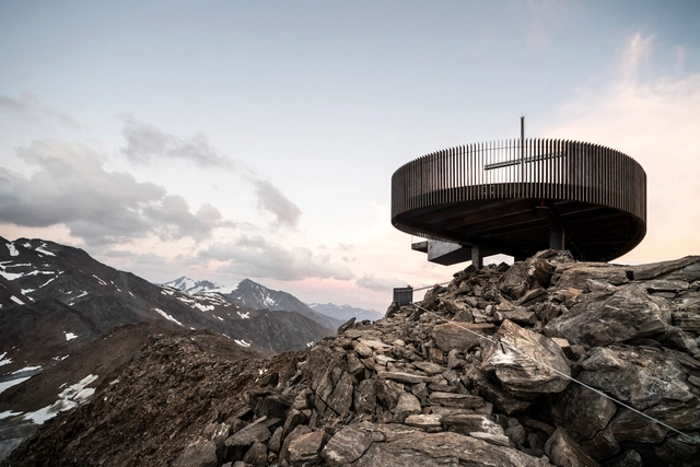 Ötzi Peak 3251m Viewing Platform / noa* network of architecture  - Exterior Photography, Installations & Structures