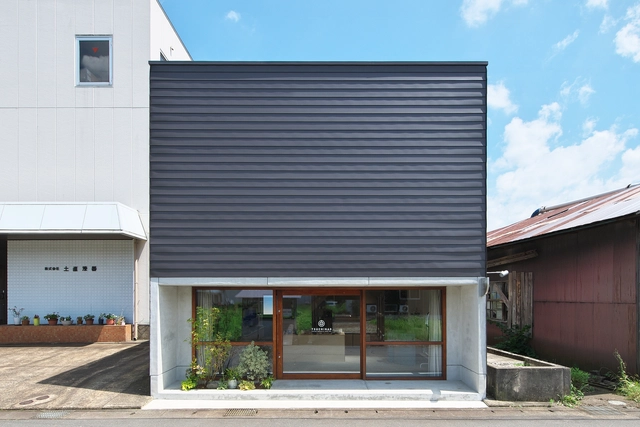 Tsuchinao Shikki Atelier / BAUM - Exterior Photography, Store, Facade