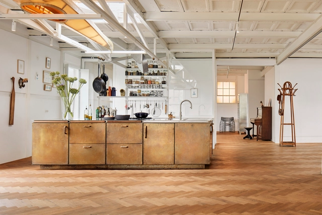 Ketelhuis Apartment, Gallery Space and Artist Studio / Studio Modijefsky - Interior Photography, Houses, Kitchen, Table, Chair