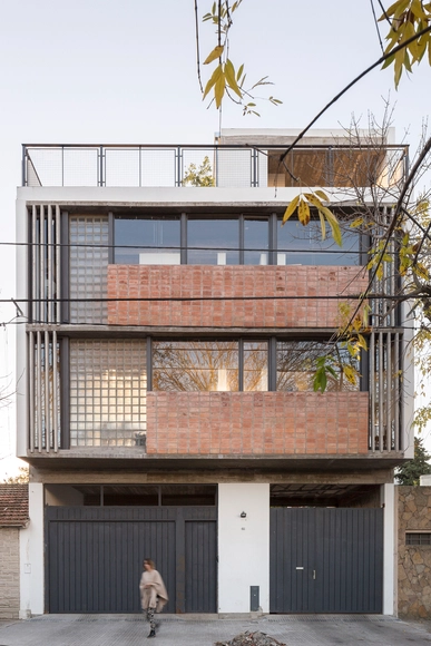 House 47 / Reimers Risso Arquitectura - Exterior Photography, Houses, Facade, Balcony