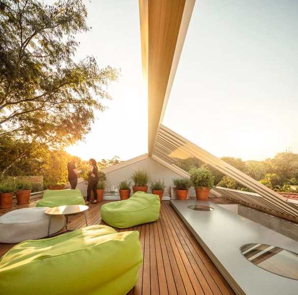 Casas brasileiras: 13 terraços que ampliam a conexão com o exterior - Imagem de Destaque