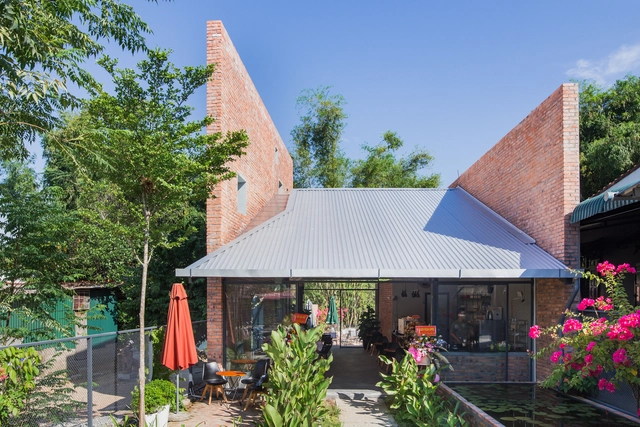 凯特咖啡店，夹于两墙之间 / TON Architects - 建筑图, 咖啡馆, 表皮
