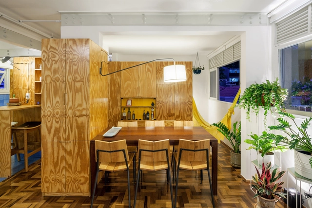 Apartamento Amizade / Canoa Arquitetura + Pedro Del Guerra - Fotografia de Interiores, Interiores De Apartamentos, Cozinha, Mesa, Cadeira, Bancada