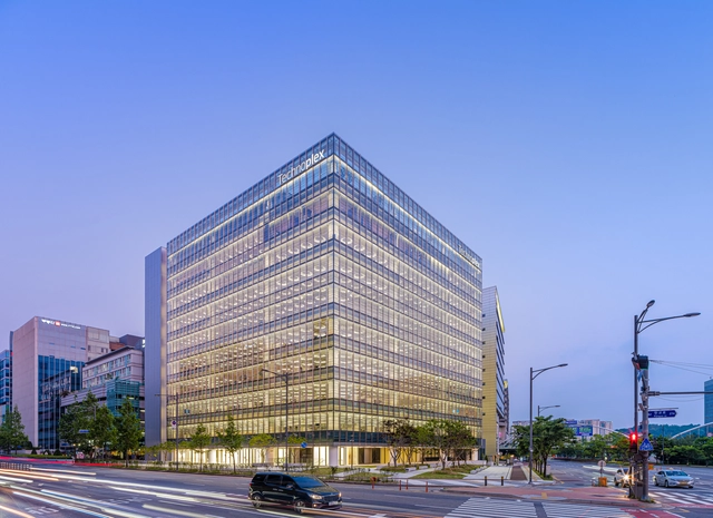 Sede da Hankook / Foster + Partners - Fotografia de Exterior, Edifícios De Escritórios