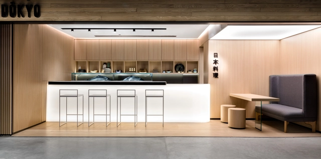 Restaurante Dokyo / Studio Gabriel Bordin - Fotografia de Interiores, Interiores De Restaurantes E Bares, Cozinha, Fachada, Bancada, Cadeira, Mesa, Pia