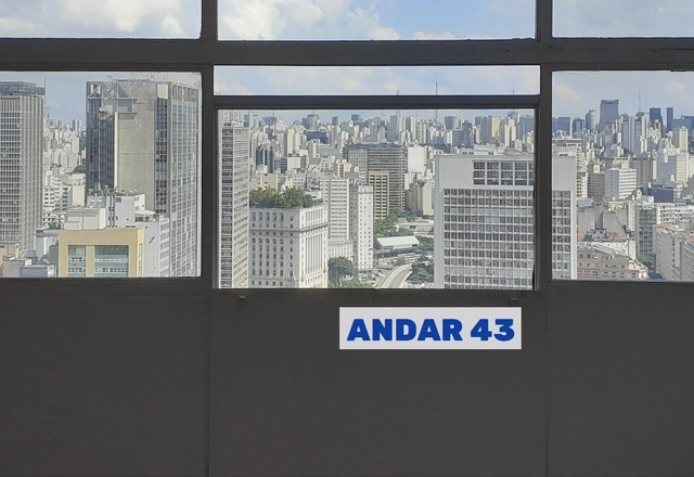Andar43: No topo do Mirante do Vale, uma sala de escritório quer se transformar. Em quê? Inscrições abertas - Imagem de Destaque