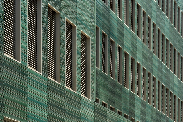 The Benefits of Ceramic Facade Cladding in 3 Remarkable Architectural Projects - Featured Image